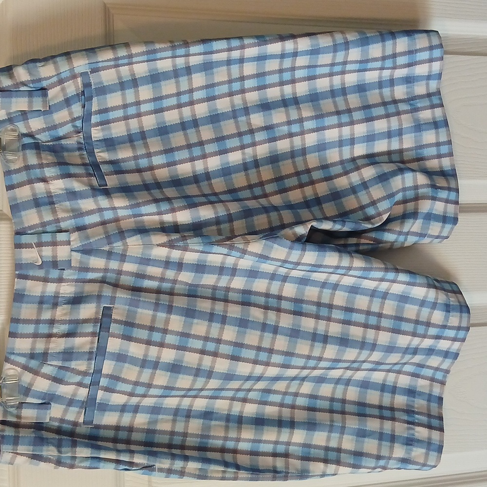 Nike Golf Fit Dry Shorts in classic blue and white plaid. Large - Picture 5 of 6